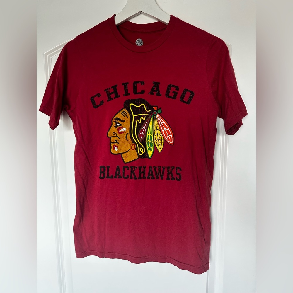Women’s Chicago Blackhawks Shirt, Small